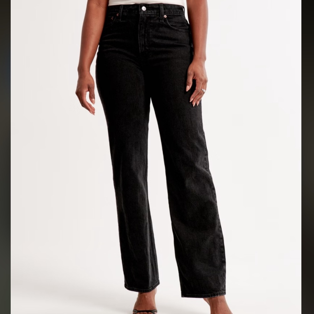 A&F Curve Love High Rise 90s Relaxed Jean